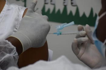 VACINA / COVID-19 VACINA / COVID-19