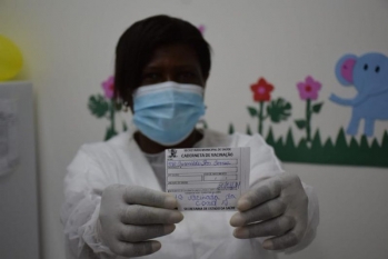 VACINA / COVID-19 VACINA / COVID-19