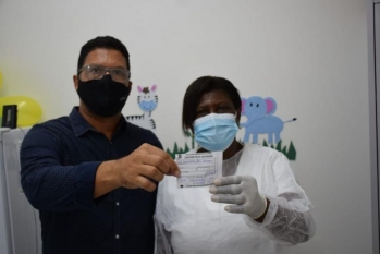 VACINA / COVID-19 VACINA / COVID-19